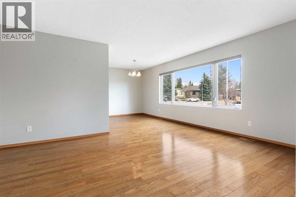 3228 Breen Crescent NW, Calgary, Alberta  T2L 3S7 - Photo 3 - A2306893