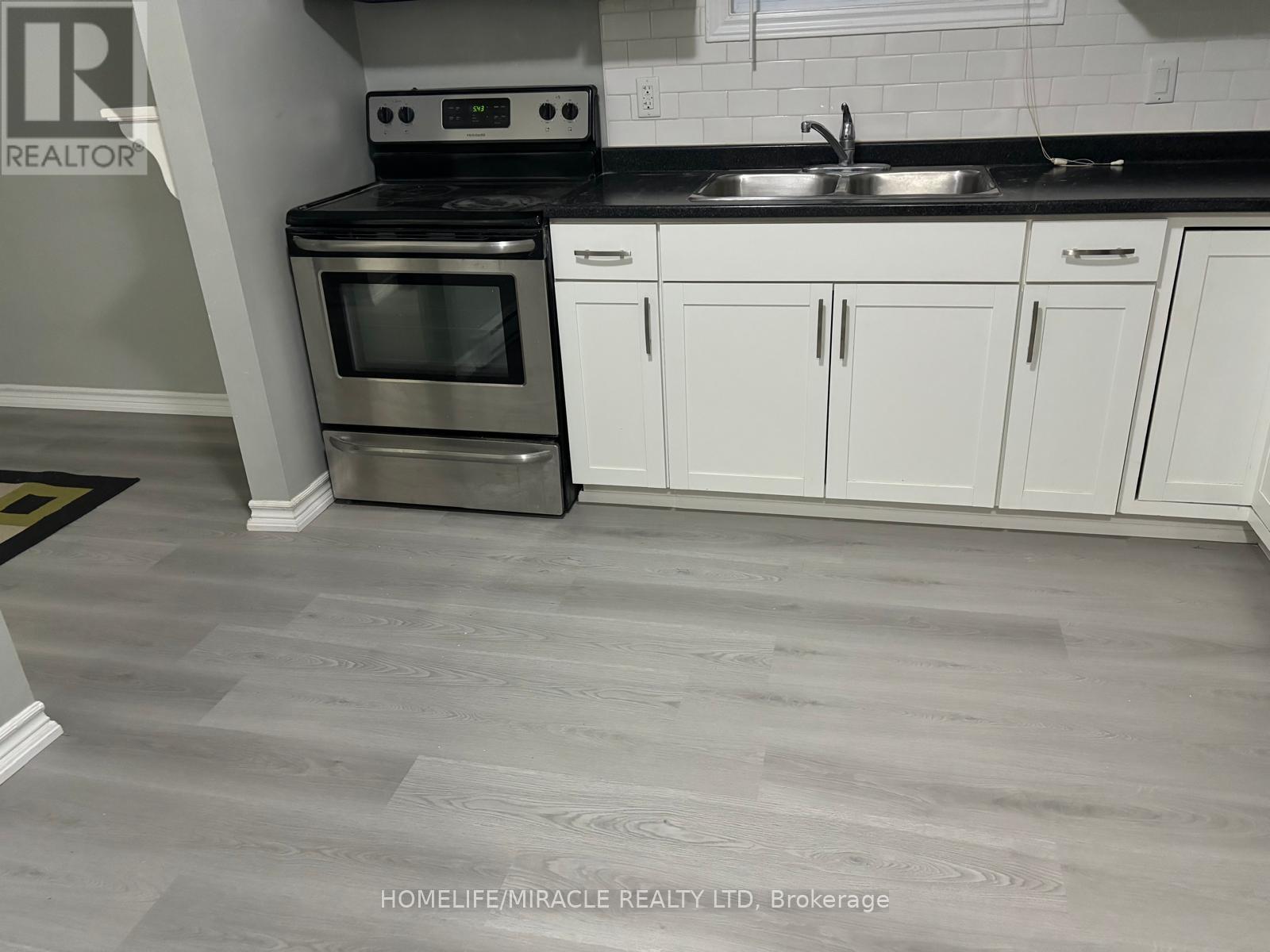 2 - 262 Patricia Avenue, Kitchener, Ontario  N2M 1J9 - Photo 29 - X13074612