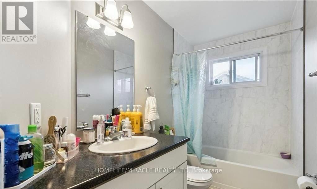 2 - 262 Patricia Avenue, Kitchener, Ontario  N2M 1J9 - Photo 9 - X13074612