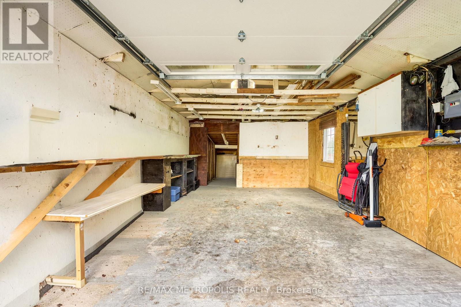 711 Michigan Avenue, Point Edward, Ontario  N7V 1G9 - Photo 27 - X13074624