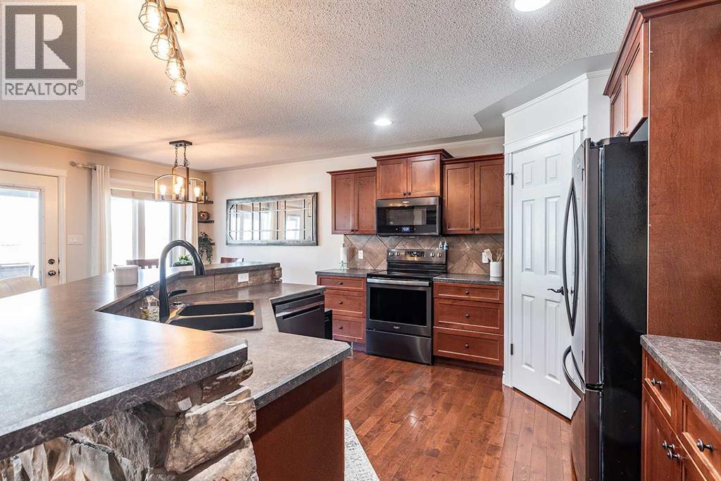 220 Ranchman Crescent Ne, Medicine Hat, Alberta  T1C 0E5 - Photo 8 - A2307249