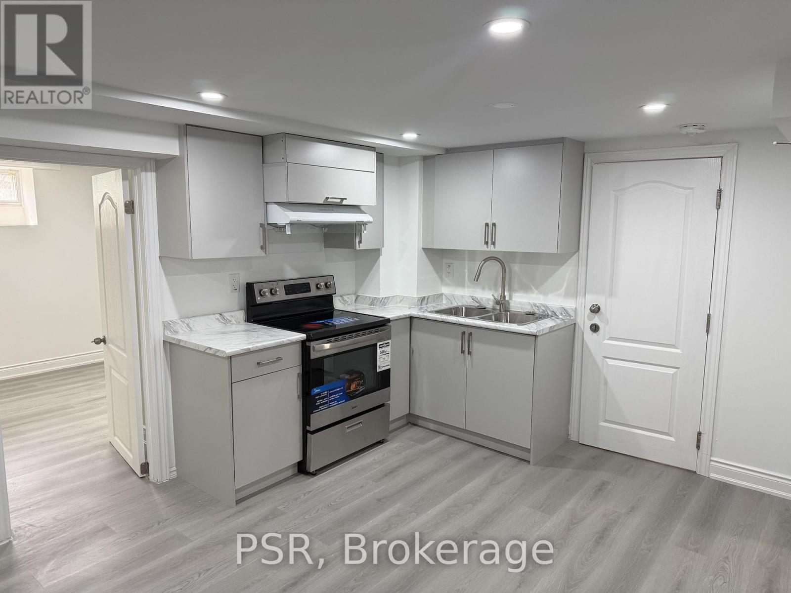 24 Skelmore #lower Crescent, Toronto, Ontario  M3A 2G8 - Photo 2 - C13050666
