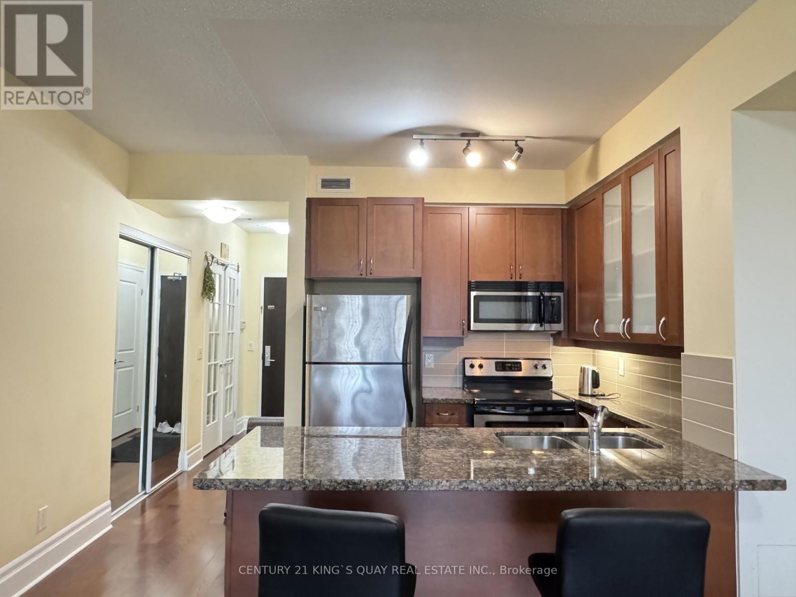208 - 57 Upper Duke Crescent, Markham, Ontario  L6G 0B9 - Photo 3 - N13072082