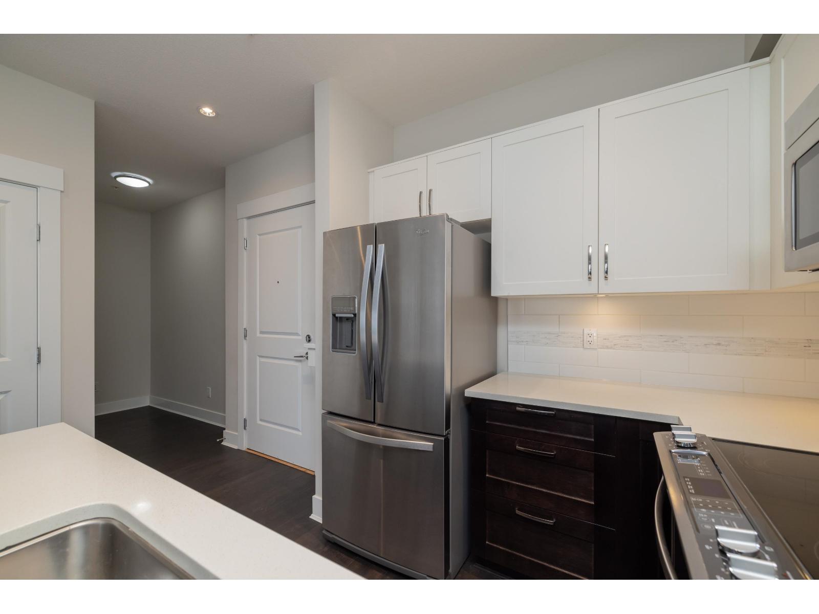316 20728 Willoughby Town Centre Drive, Langley, British Columbia  V2Y 0P3 - Photo 5 - R3105821