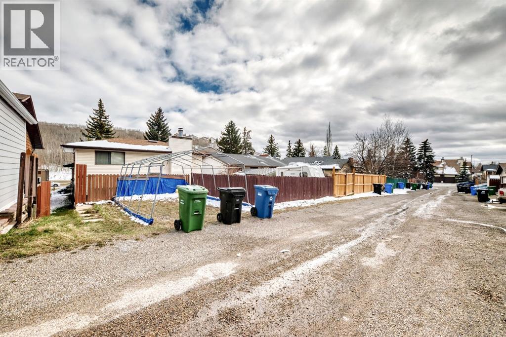 76 Edgewood Drive Nw, Calgary, Alberta  T3A 2T5 - Photo 20 - A2307262
