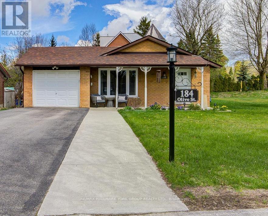 184 Olive Street, East Gwillimbury, Ontario  L9N 1M3 - Photo 3 - N13074566