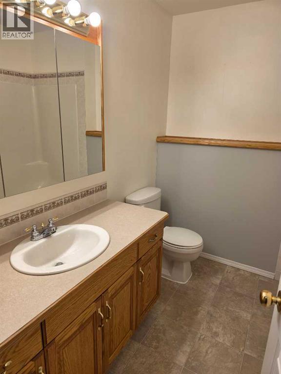 4 St James Boulevard N, Lethbridge, Alberta  T1H 6M5 - Photo 26 - A2304770