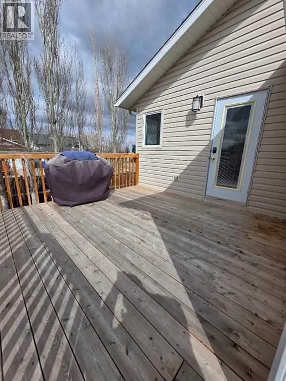 4 St James Boulevard N, Lethbridge, Alberta  T1H 6M5 - Photo 29 - A2304770