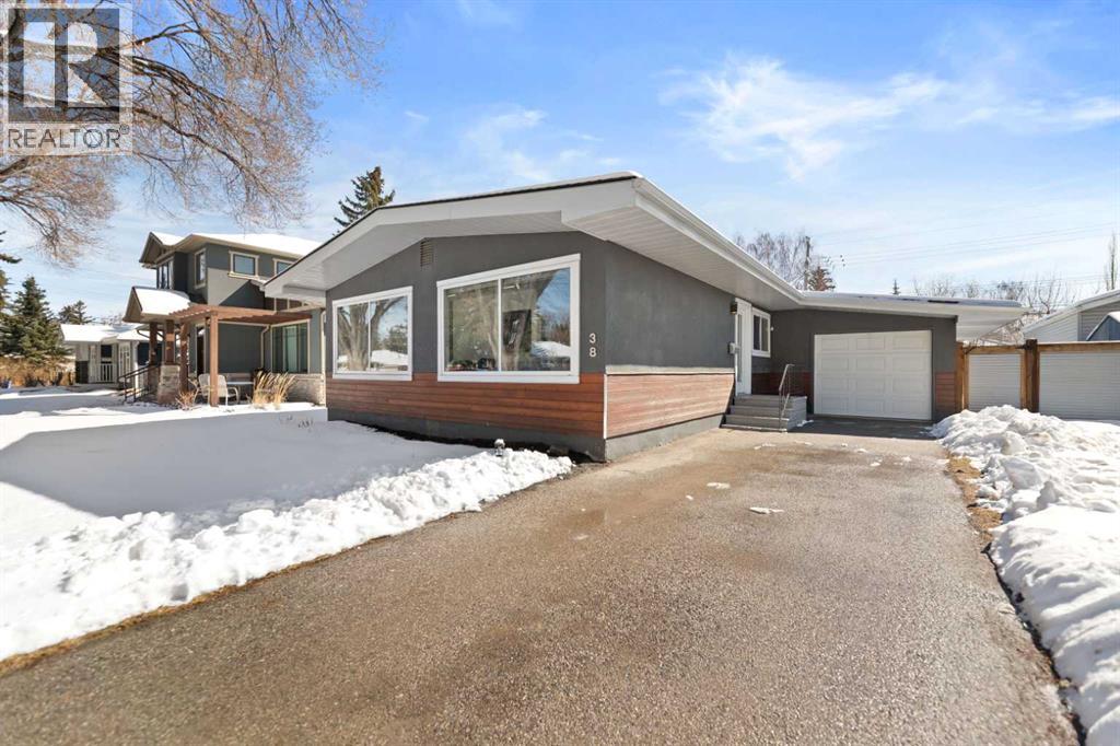 38 Westwood Drive SW, Calgary, Alberta