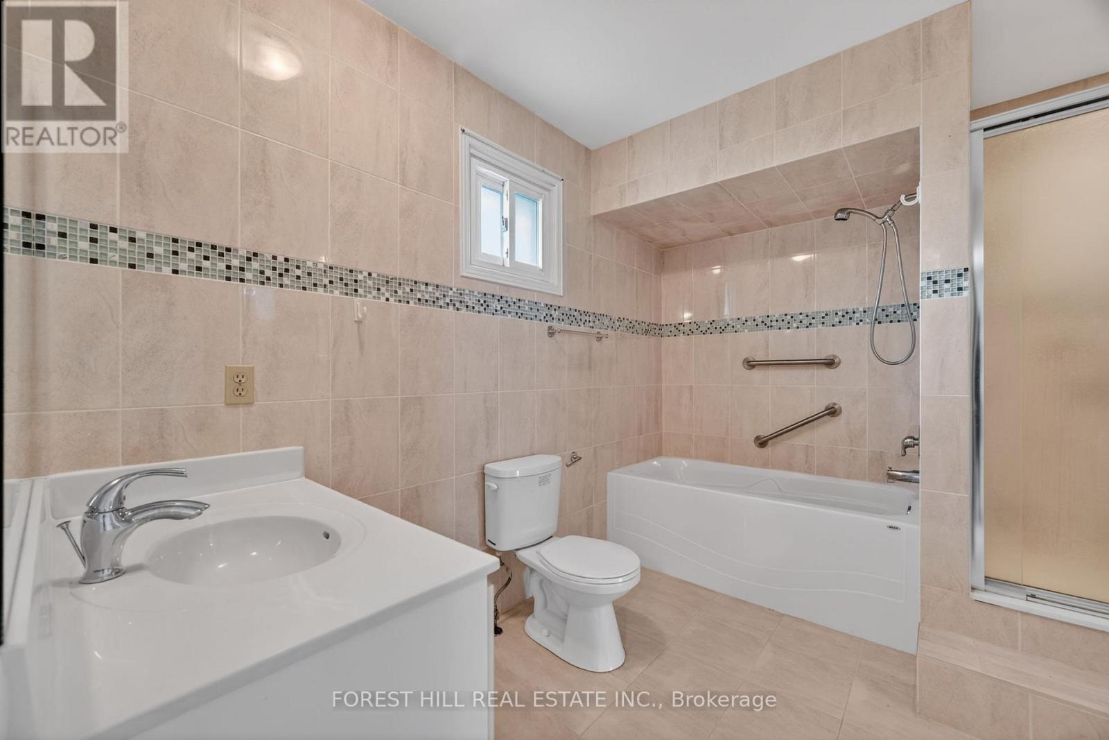 20 Elston Court, Richmond Hill, Ontario  L4C 8A5 - Photo 19 - N13046618