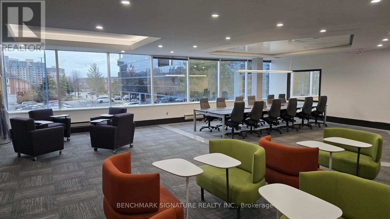 200 - 260 TOWN CENTRE BOULEVARD, Markham, Ontario