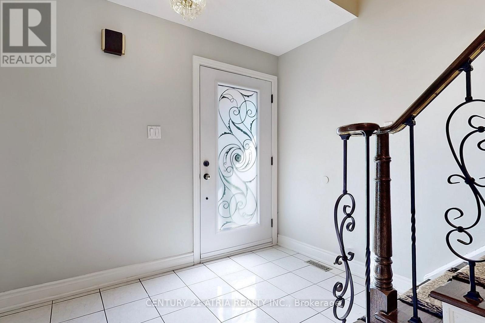 Upper - 92 Jaffray Road, Markham, Ontario  L3S 1G9 - Photo 10 - N13074524
