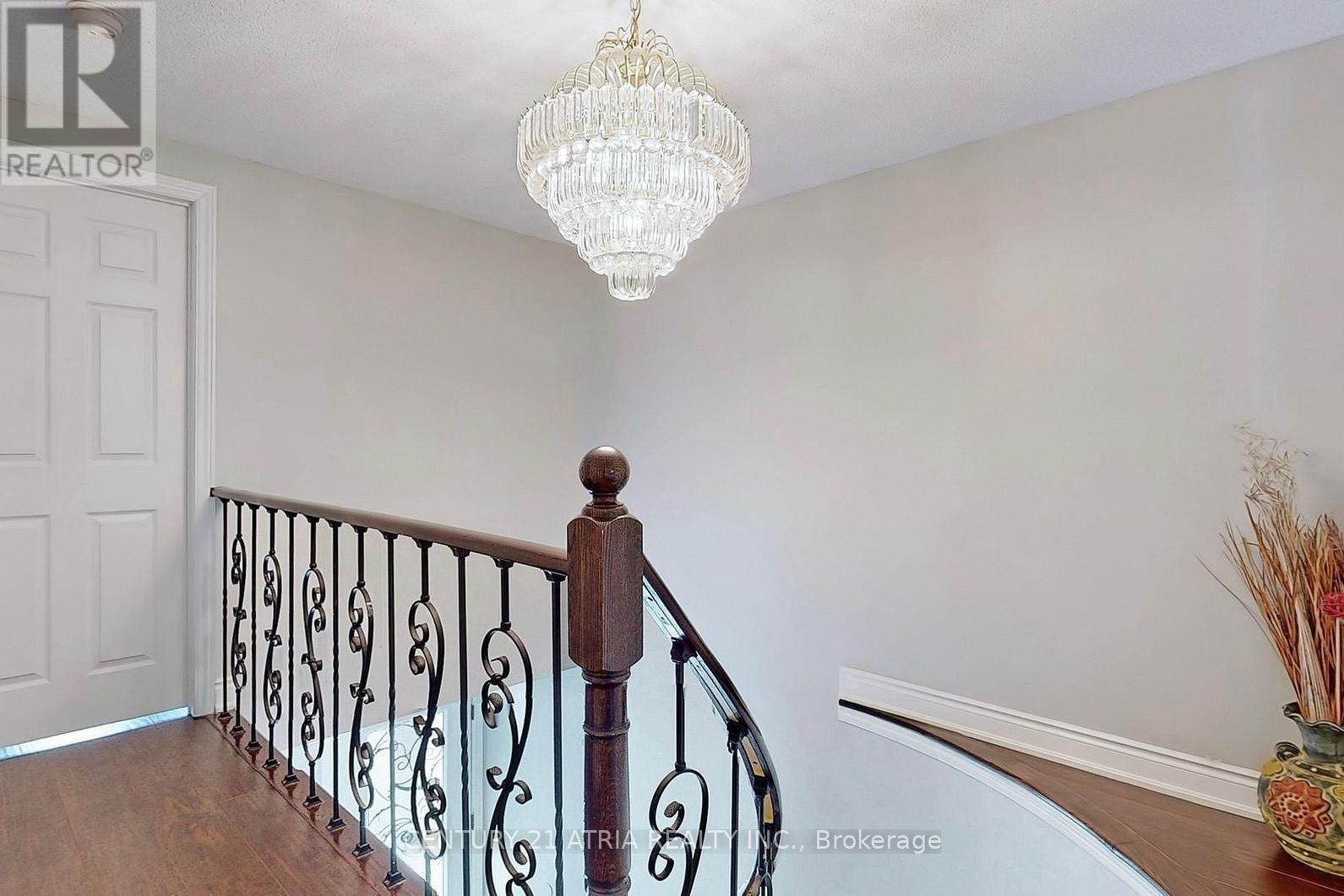 Upper - 92 Jaffray Road, Markham, Ontario  L3S 1G9 - Photo 12 - N13074524