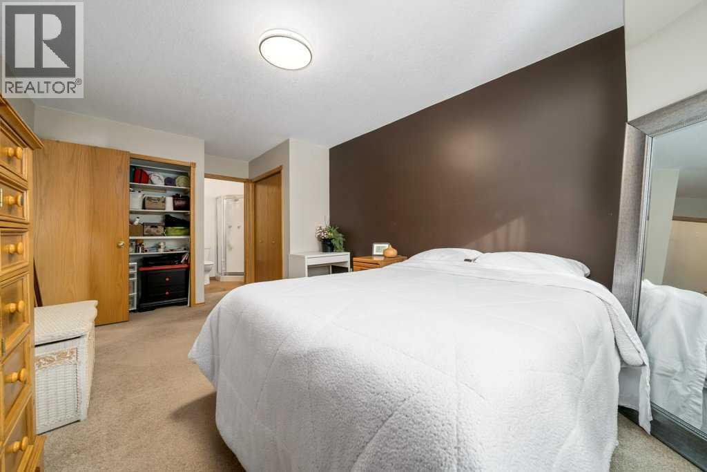 87 Park Meadows Lane SE, Medicine Hat, Alberta  T1B 4E3 - Photo 9 - A2289297