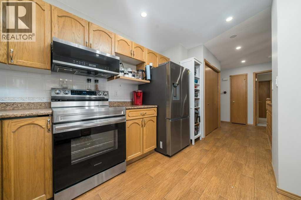 87 Park Meadows Lane SE, Medicine Hat, Alberta  T1B 4E3 - Photo 13 - A2289297
