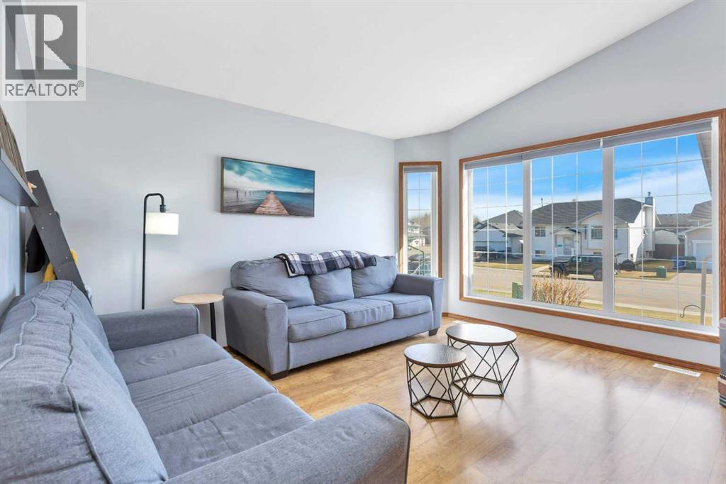 5812 64 Avenueclose, Rocky Mountain House, Alberta  T4T 1N5 - Photo 4 - A2307146