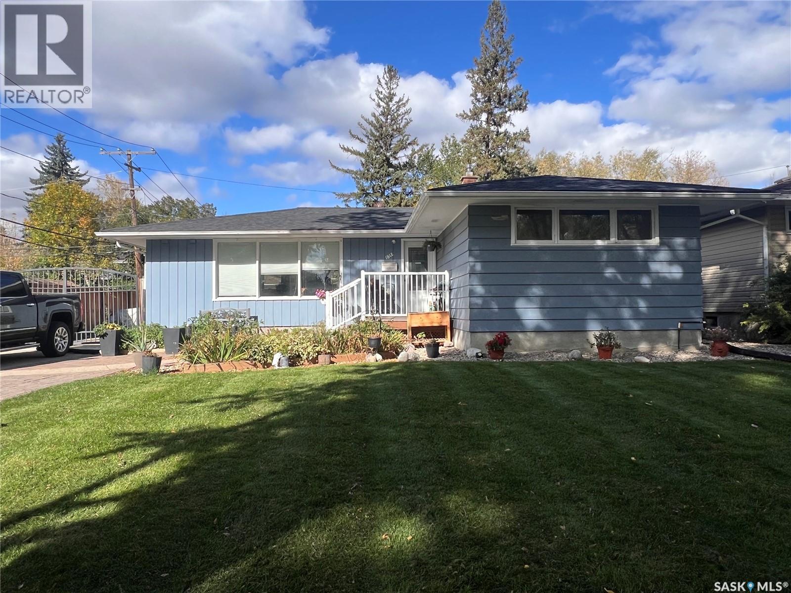 1812 Grant Drive, Regina, Saskatchewan  S4S 4V4 - Photo 1 - SK034642