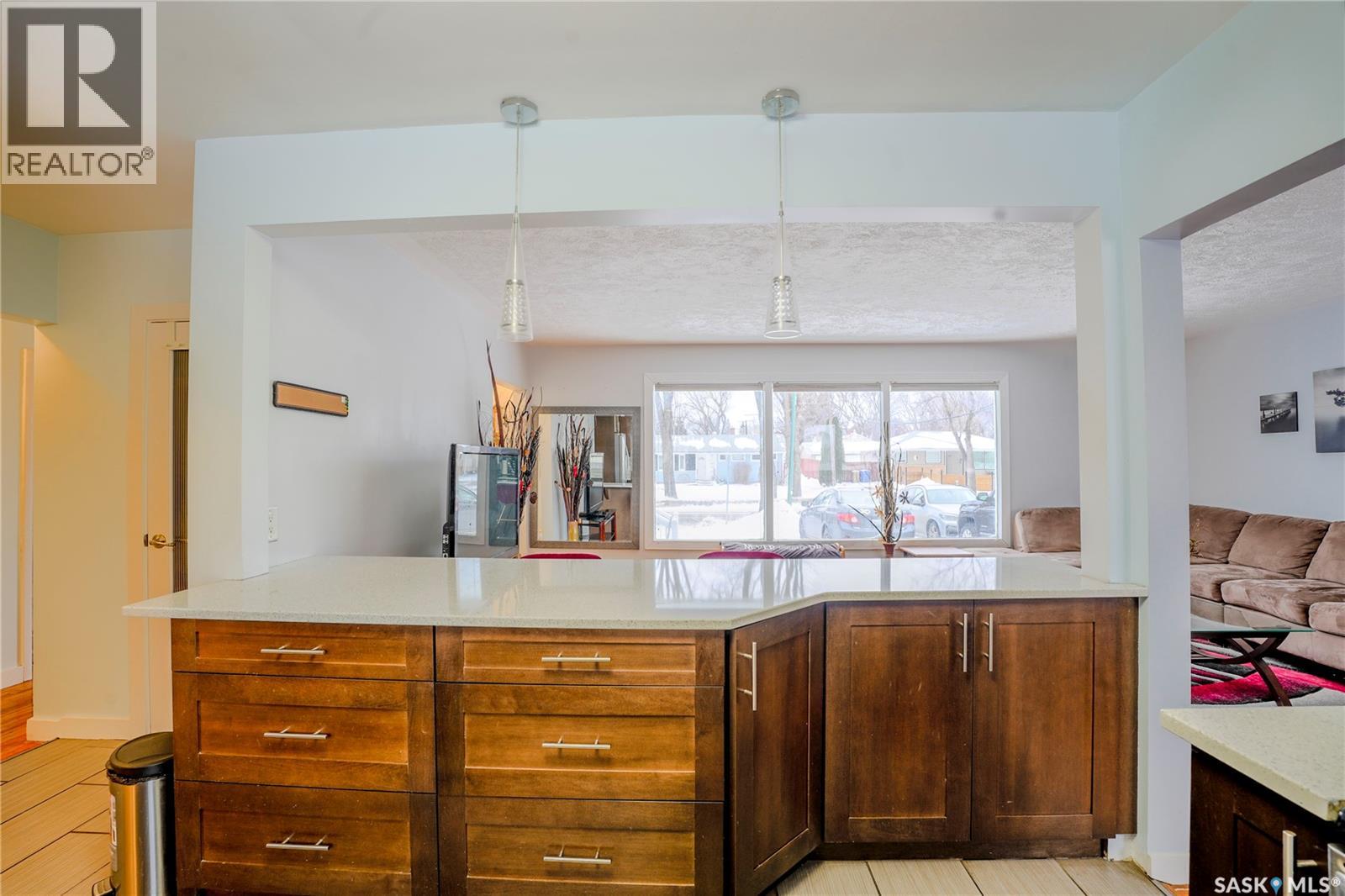 1812 Grant Drive, Regina, Saskatchewan  S4S 4V4 - Photo 11 - SK034642
