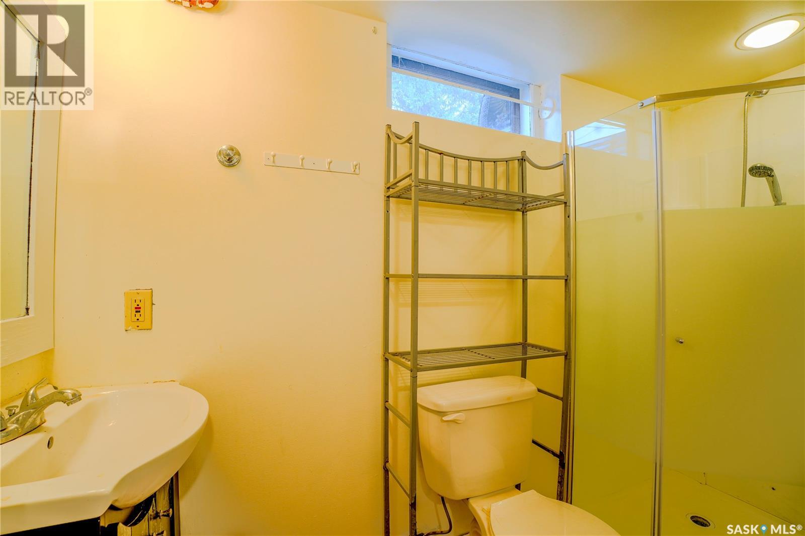1812 Grant Drive, Regina, Saskatchewan  S4S 4V4 - Photo 24 - SK034642