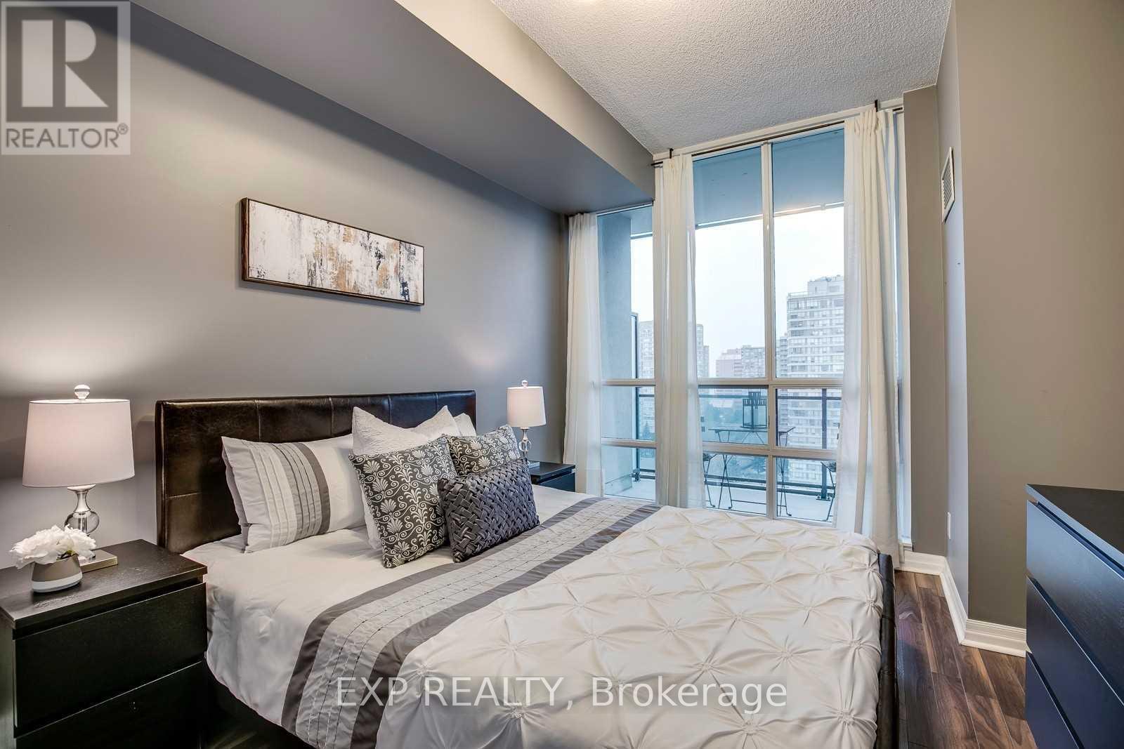 1701 - 3515 Kariya Drive, Mississauga, Ontario  L5B 0C1 - Photo 11 - W13074582