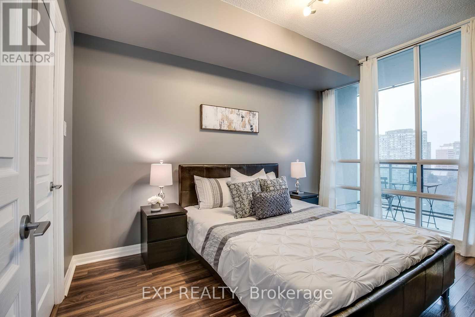 1701 - 3515 Kariya Drive, Mississauga, Ontario  L5B 0C1 - Photo 10 - W13074582