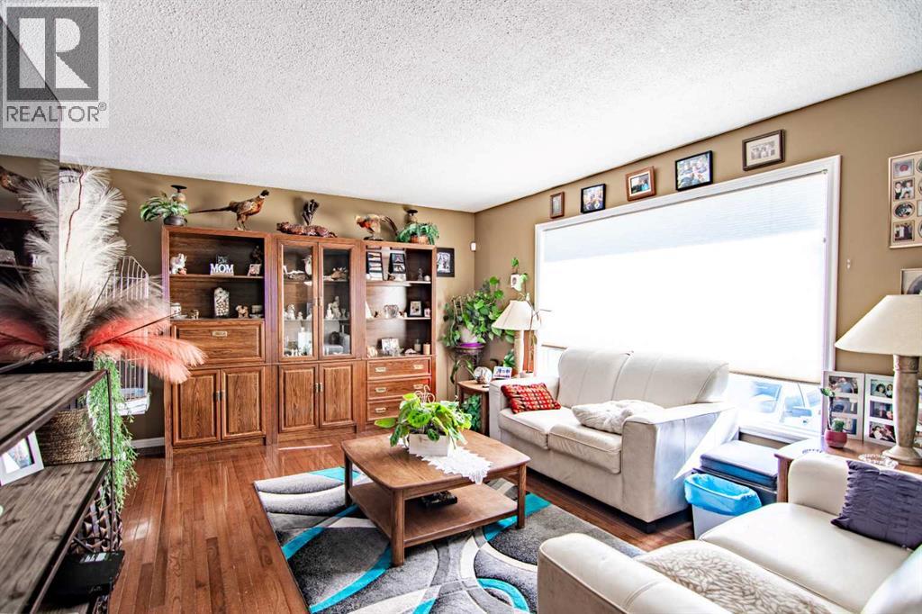 84 Pearson Crescent, Red Deer, Alberta  T4P 1L9 - Photo 5 - A2269904
