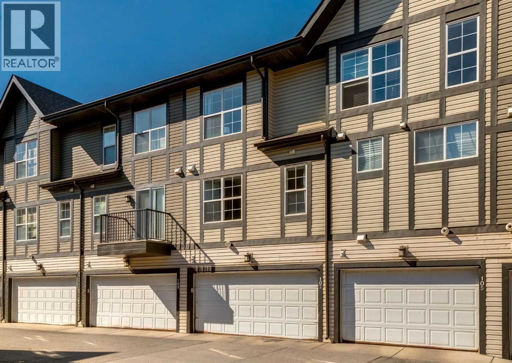107 New Brighton Villas SE, Calgary, Alberta  T2Z 0T5 - Photo 2 - A2298255