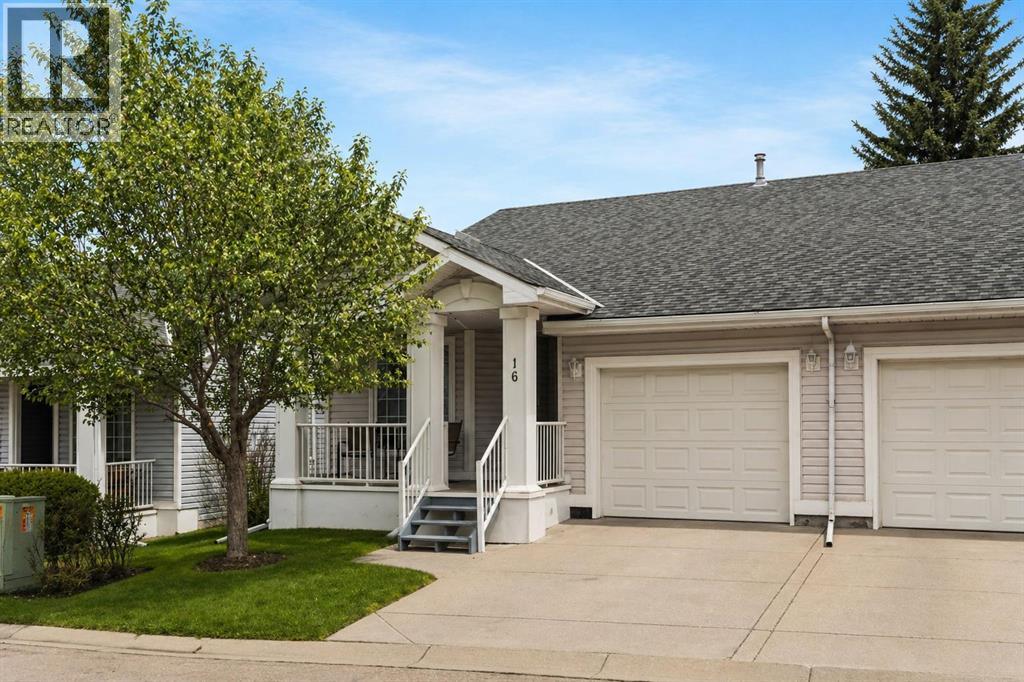 16 Douglasview Park SE, Calgary, Alberta