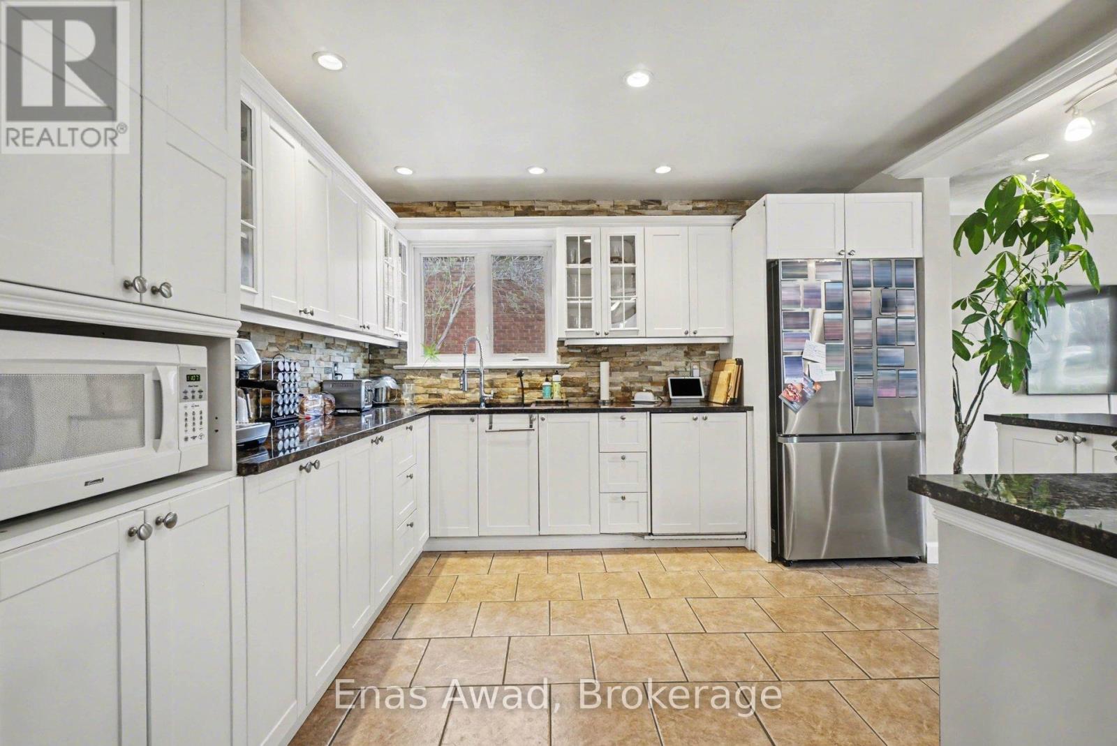 797 Hamlet Road, Ottawa, Ontario  K1G 1R1 - Photo 9 - X13064052
