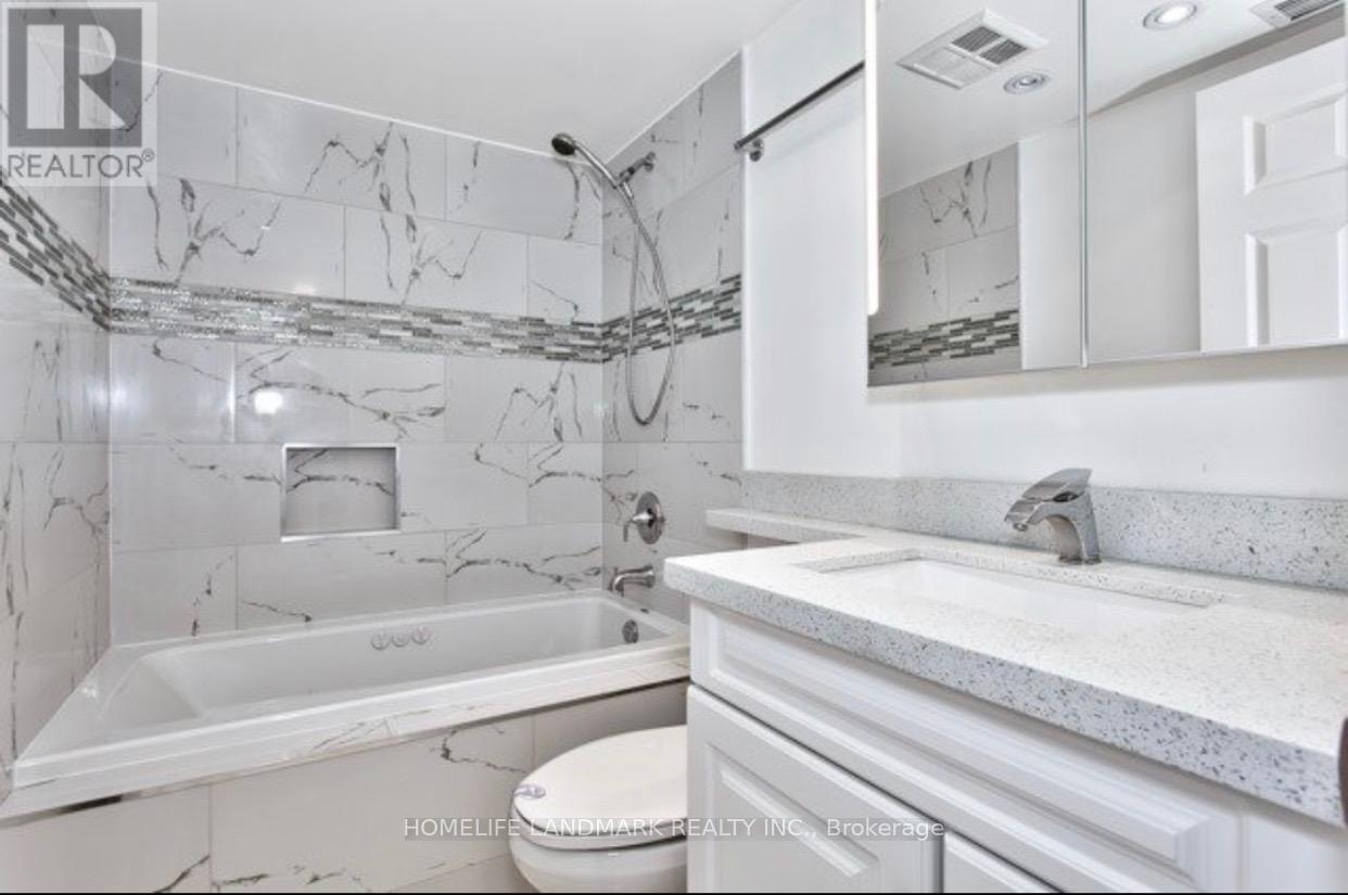 816 - 3880 Duke Of York Boulevard, Mississauga, Ontario  L5B 4M7 - Photo 7 - W13074676