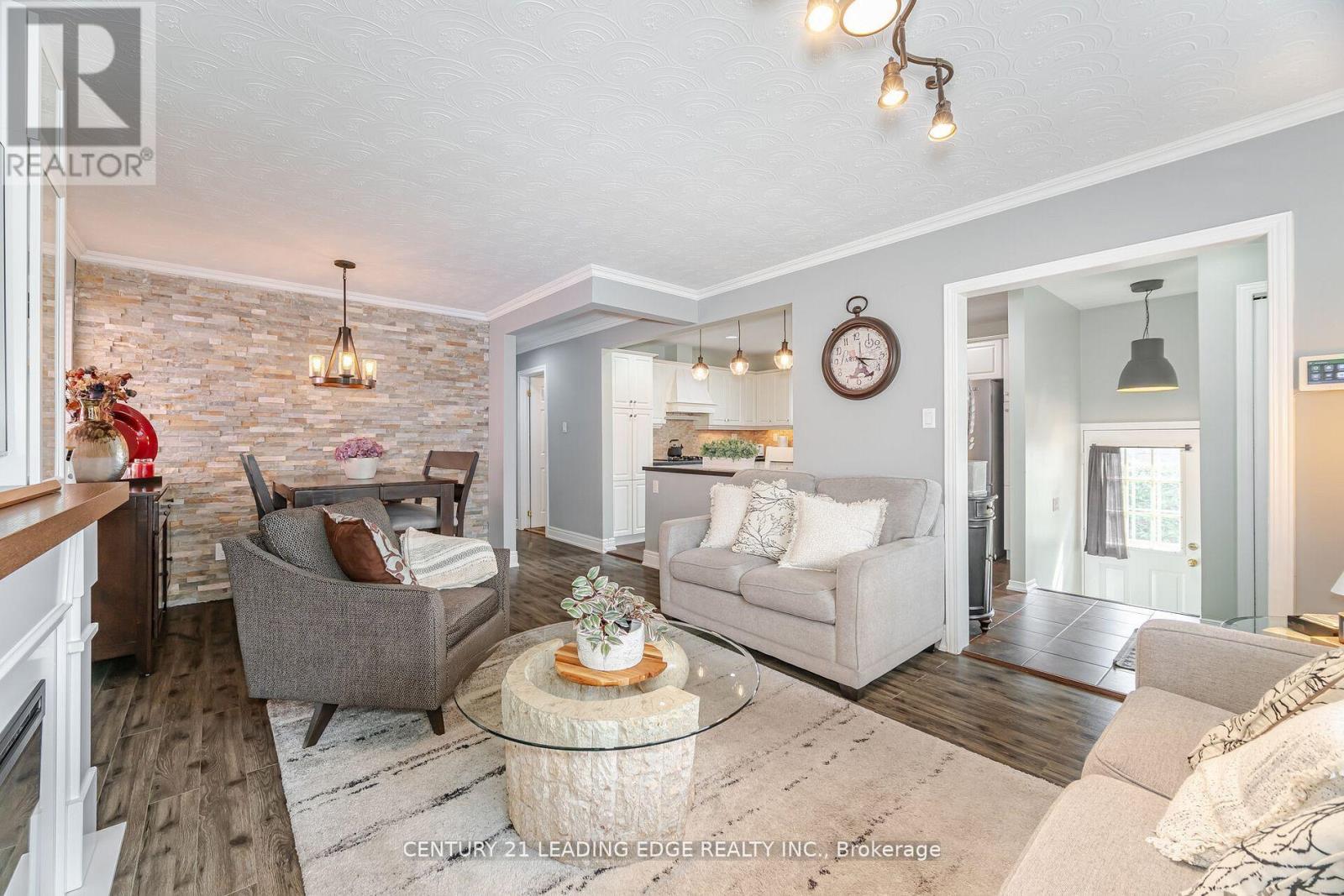 586 Curzon Avenue, Mississauga, Ontario  L5G 1P9 - Photo 10 - W13074714