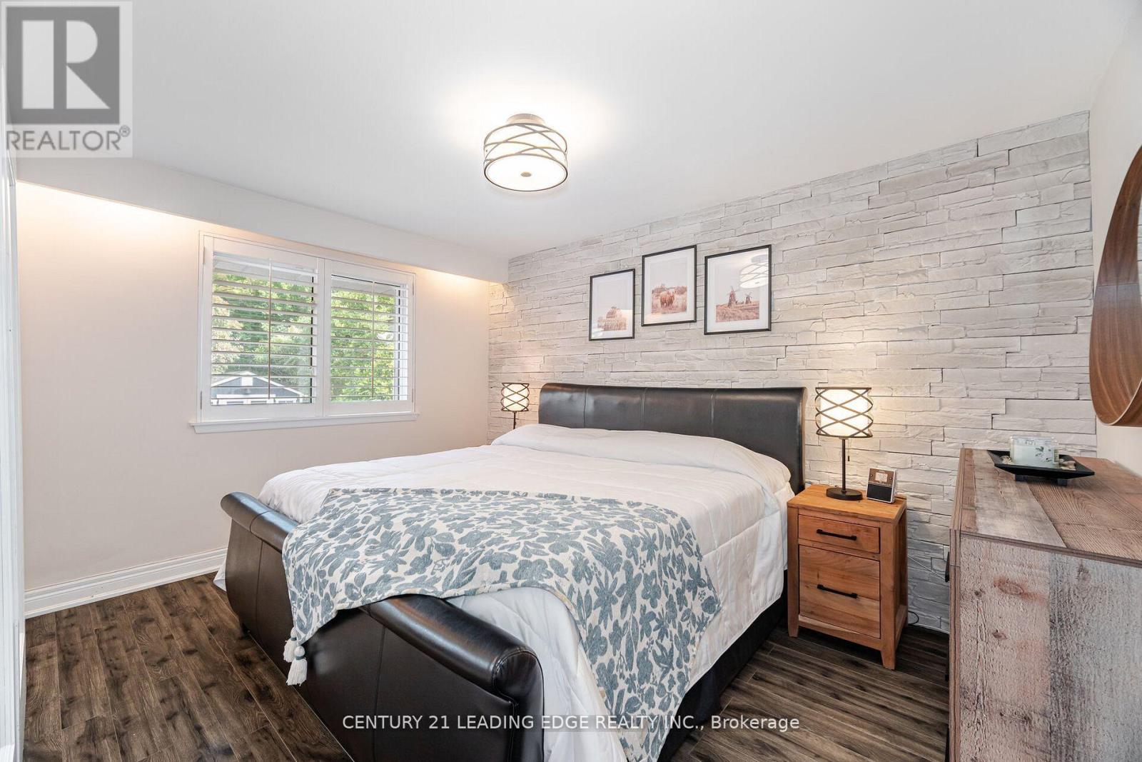 586 Curzon Avenue, Mississauga, Ontario  L5G 1P9 - Photo 18 - W13074714