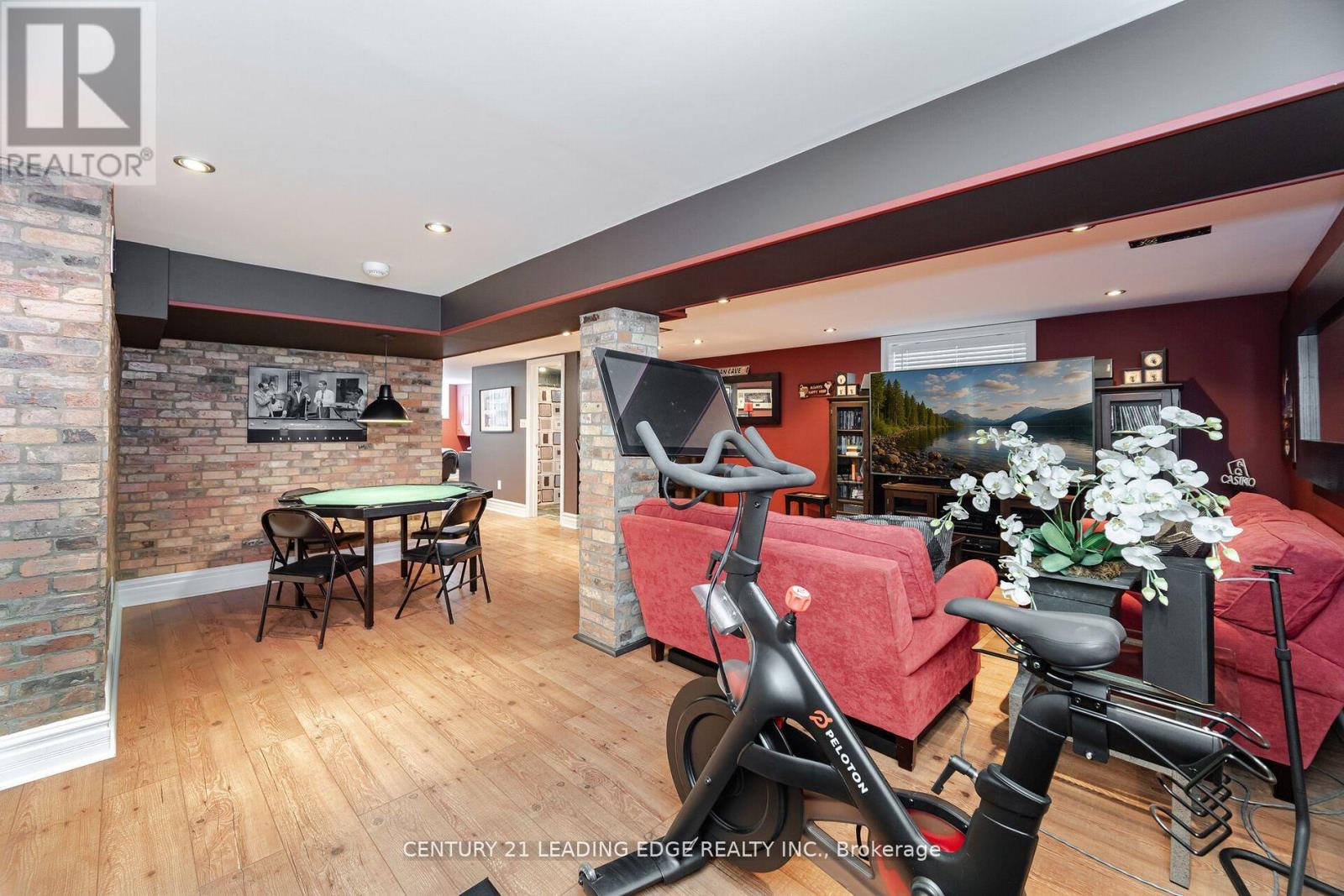 586 Curzon Avenue, Mississauga, Ontario  L5G 1P9 - Photo 33 - W13074714