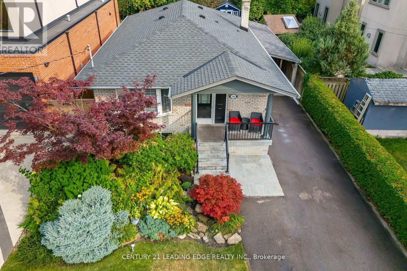 586 Curzon Avenue, Mississauga, Ontario  L5G 1P9 - Photo 5 - W13074714