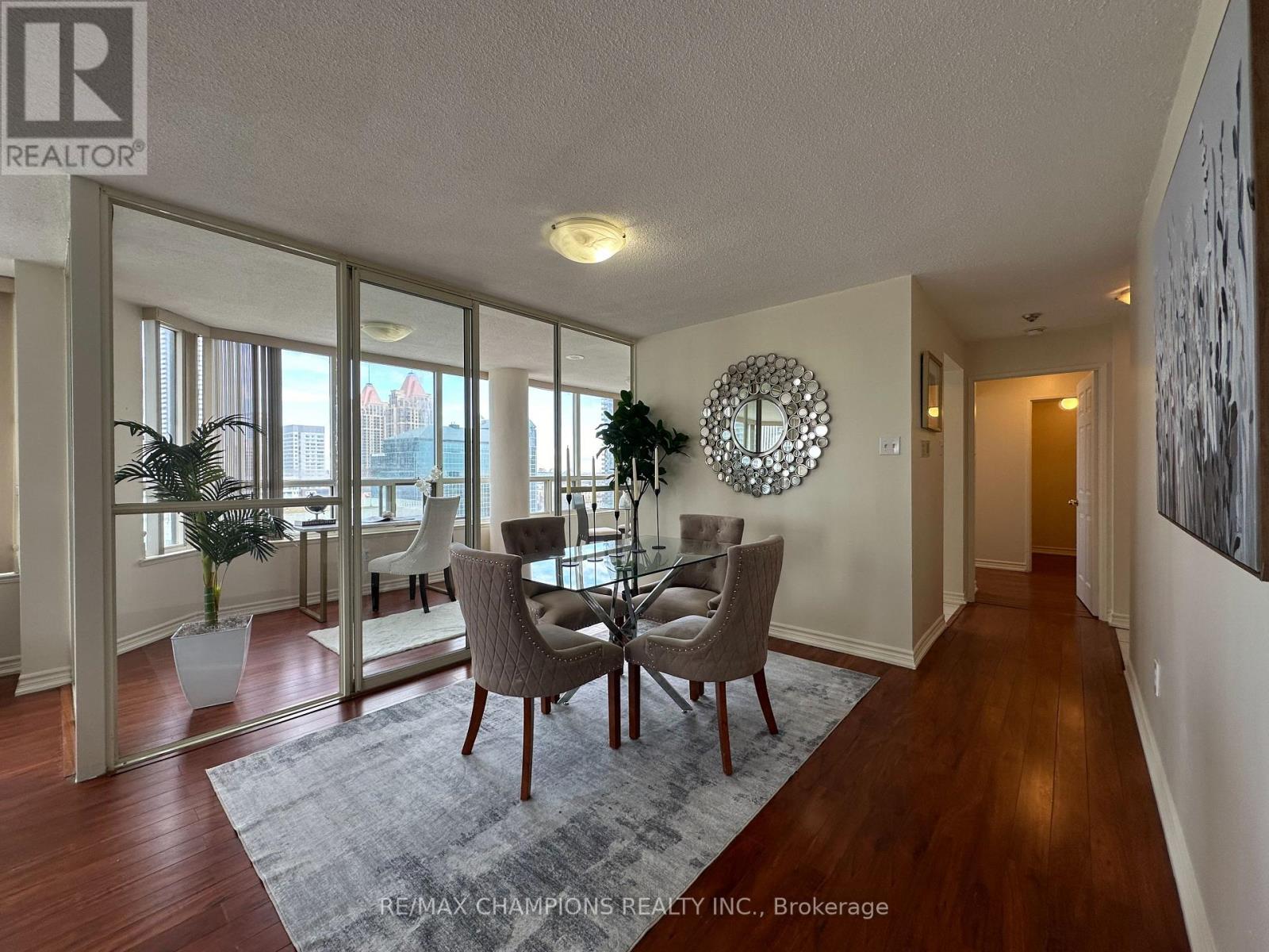 1204 - 400 Webb Drive, Mississauga, Ontario  L5B 3Z7 - Photo 12 - W13074730