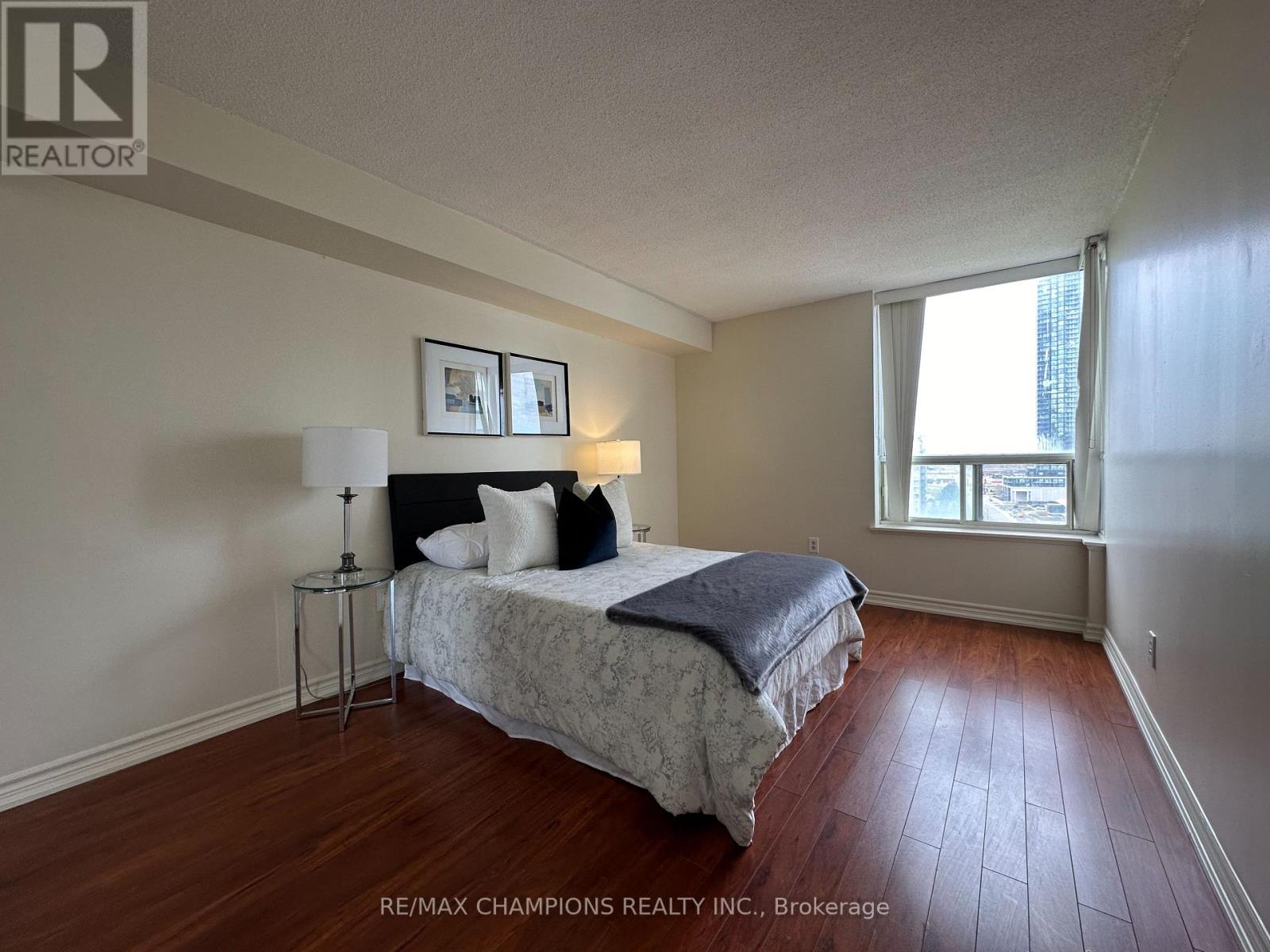 1204 - 400 Webb Drive, Mississauga, Ontario  L5B 3Z7 - Photo 20 - W13074730
