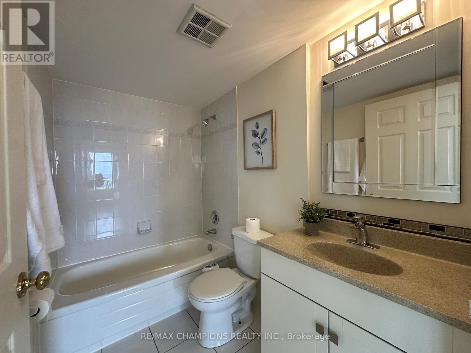 1204 - 400 Webb Drive, Mississauga, Ontario  L5B 3Z7 - Photo 22 - W13074730