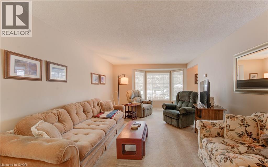 33 Manor Drive, Kitchener, Ontario  N2A 2T9 - Photo 6 - 40826474