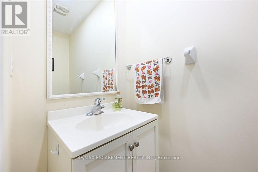 35 - 7 Sirente Drive, Hamilton, Ontario  L9A 0B4 - Photo 22 - X13074678