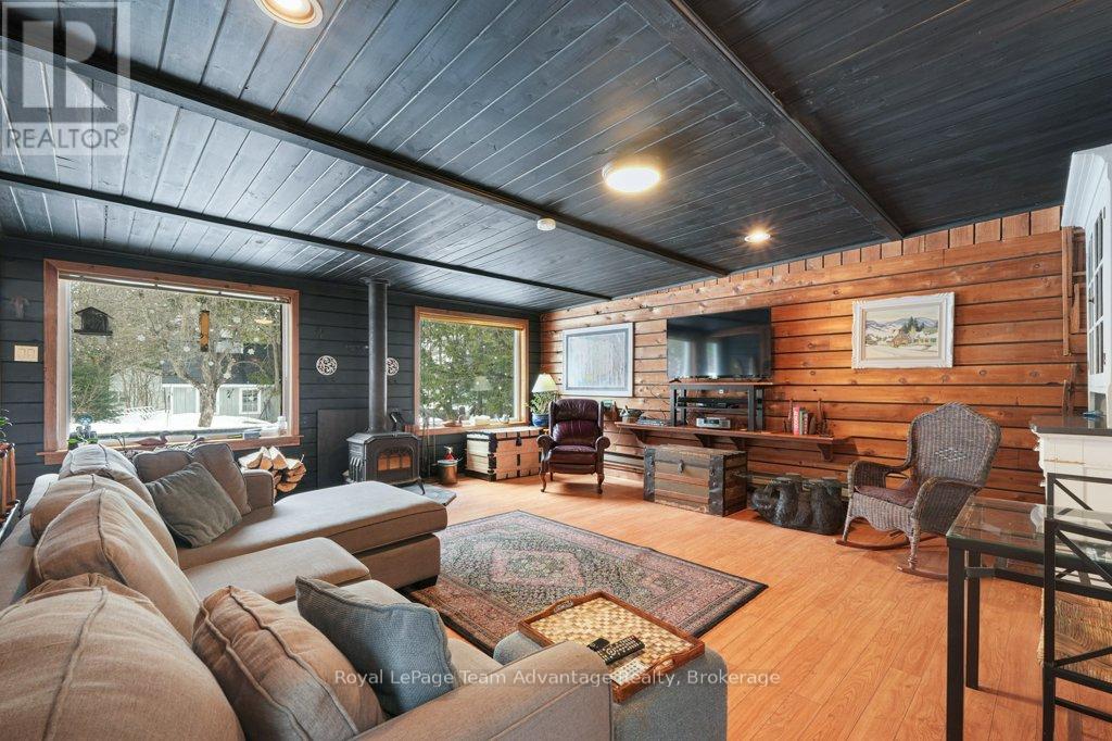 79 Gibson Street, Parry Sound, Ontario  P2A 1X4 - Photo 17 - X12916182