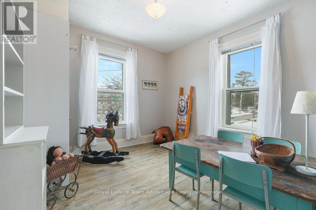 79 Gibson Street, Parry Sound, Ontario  P2A 1X4 - Photo 26 - X12916182