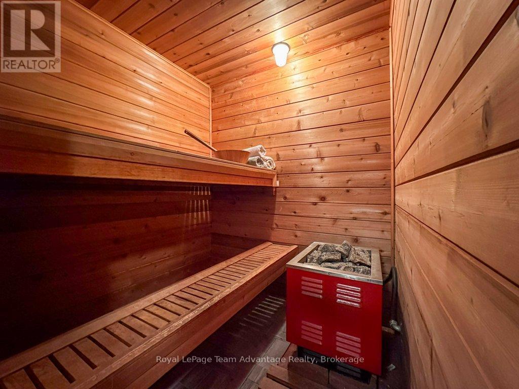 79 Gibson Street, Parry Sound, Ontario  P2A 1X4 - Photo 32 - X12916182