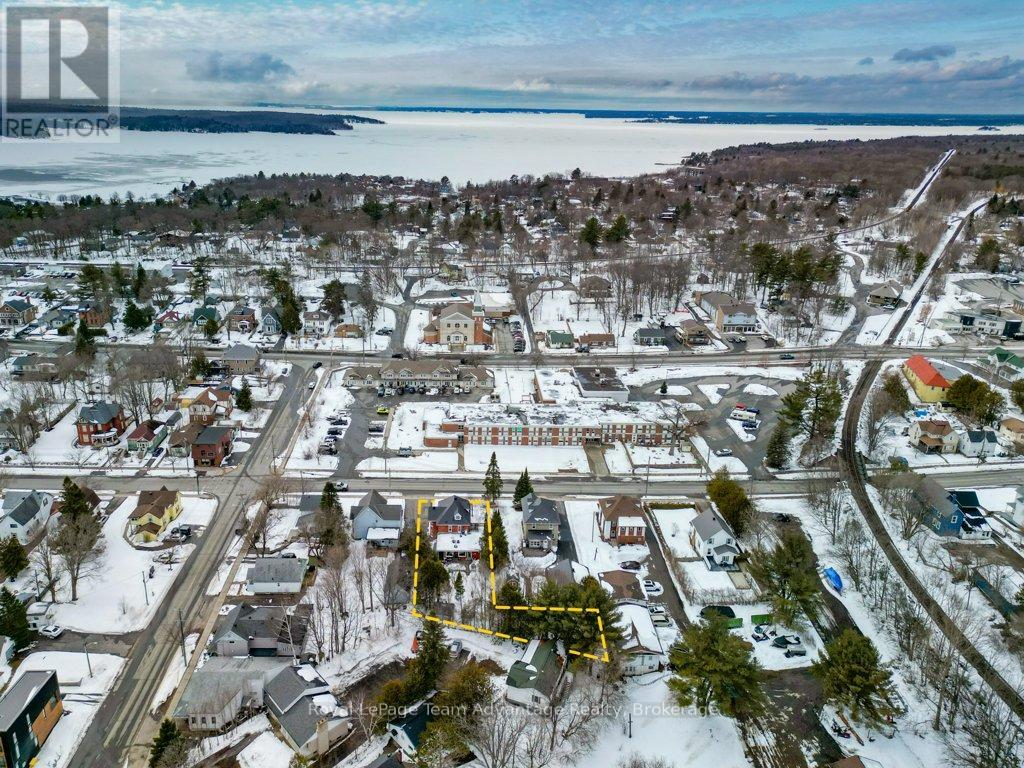 79 Gibson Street, Parry Sound, Ontario  P2A 1X4 - Photo 35 - X12916182