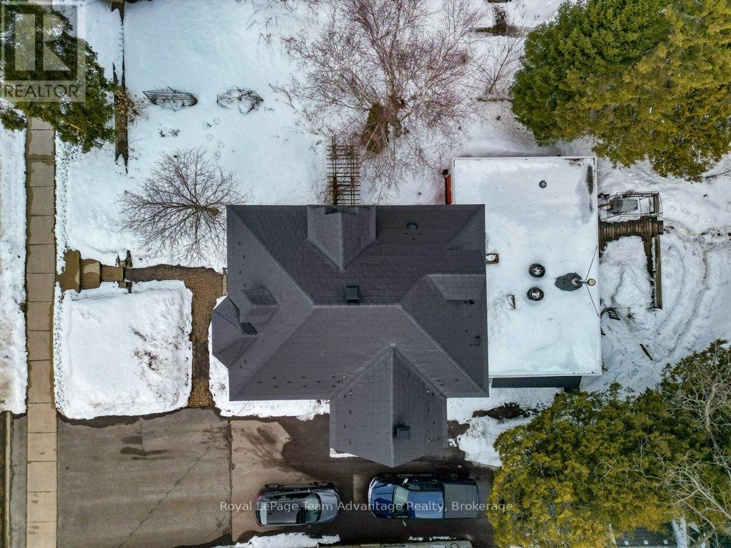 79 Gibson Street, Parry Sound, Ontario  P2A 1X4 - Photo 47 - X12916182