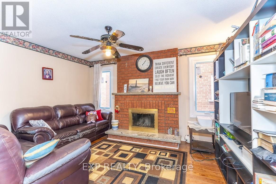 8 Faywood Drive, Brampton, Ontario  L6Y 4K3 - Photo 15 - W13040982