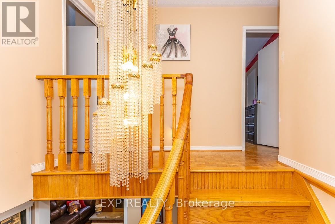 8 Faywood Drive, Brampton, Ontario  L6Y 4K3 - Photo 20 - W13040982