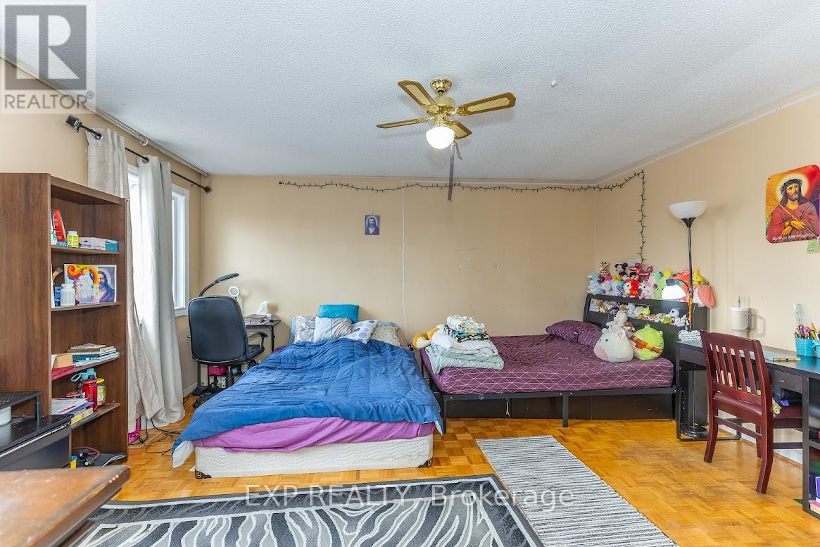 8 Faywood Drive, Brampton, Ontario  L6Y 4K3 - Photo 25 - W13040982