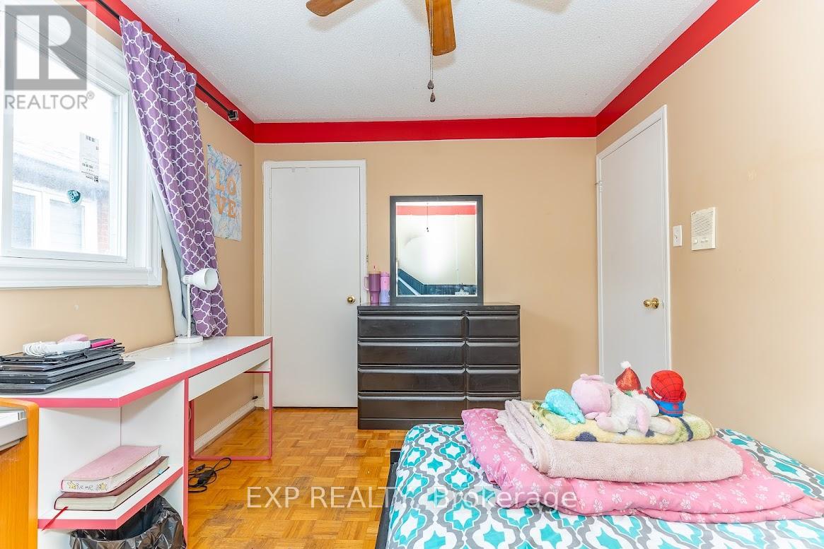 8 Faywood Drive, Brampton, Ontario  L6Y 4K3 - Photo 34 - W13040982