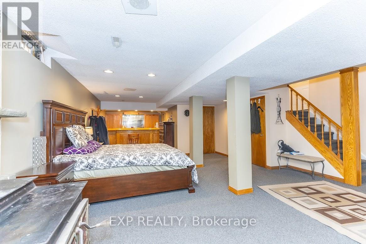 8 Faywood Drive, Brampton, Ontario  L6Y 4K3 - Photo 40 - W13040982
