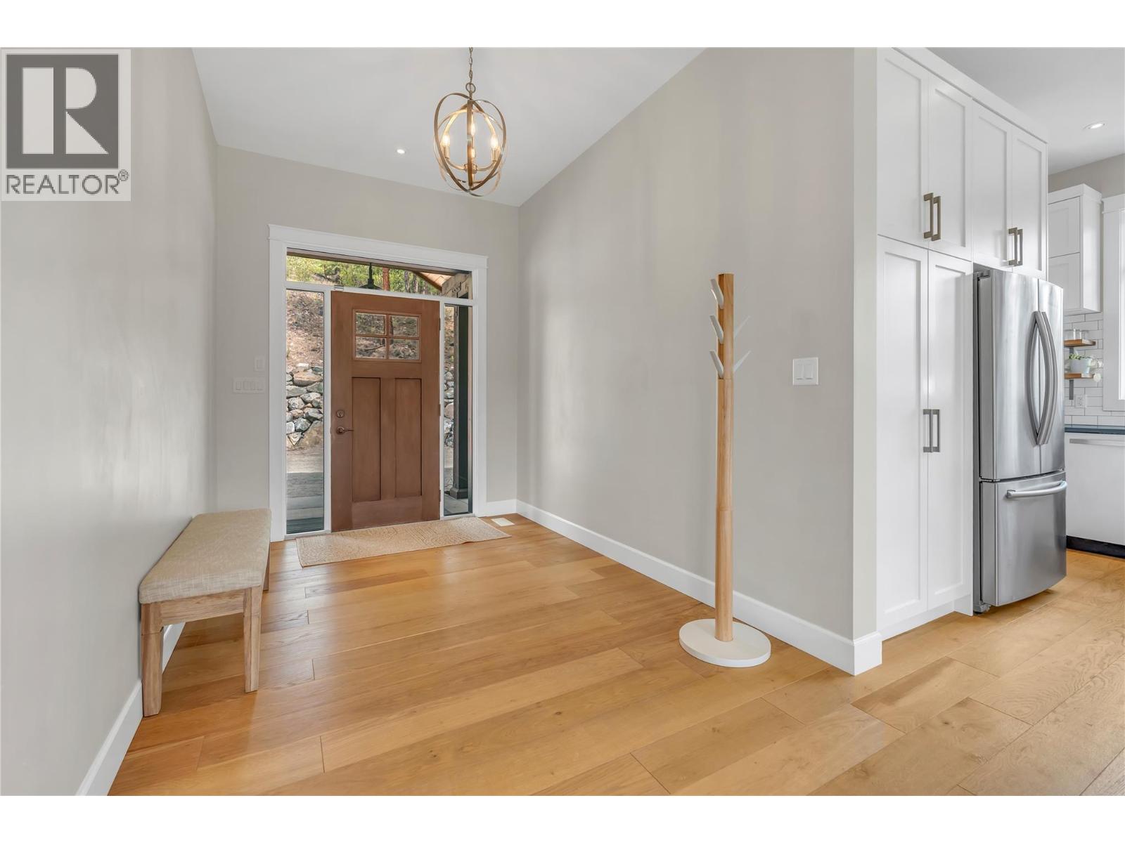 8388 Princeton Summerland Road, Summerland, British Columbia  V0H 1Z8 - Photo 2 - 10385815